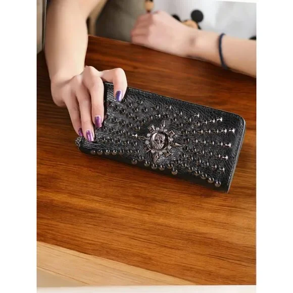Riveted Skull Bound Oversized Fashion Wallets - Picture 11 of 12